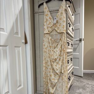 Floral Cream Maxi Dress